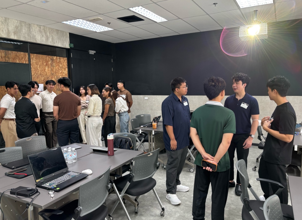บรรยากาศการทำความรู้จักและสร้างคอนเนคชันจริงในห้องเรียน