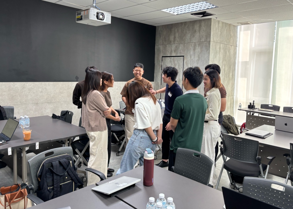 Vibe & Co. Batch 1 Class Atmosphere